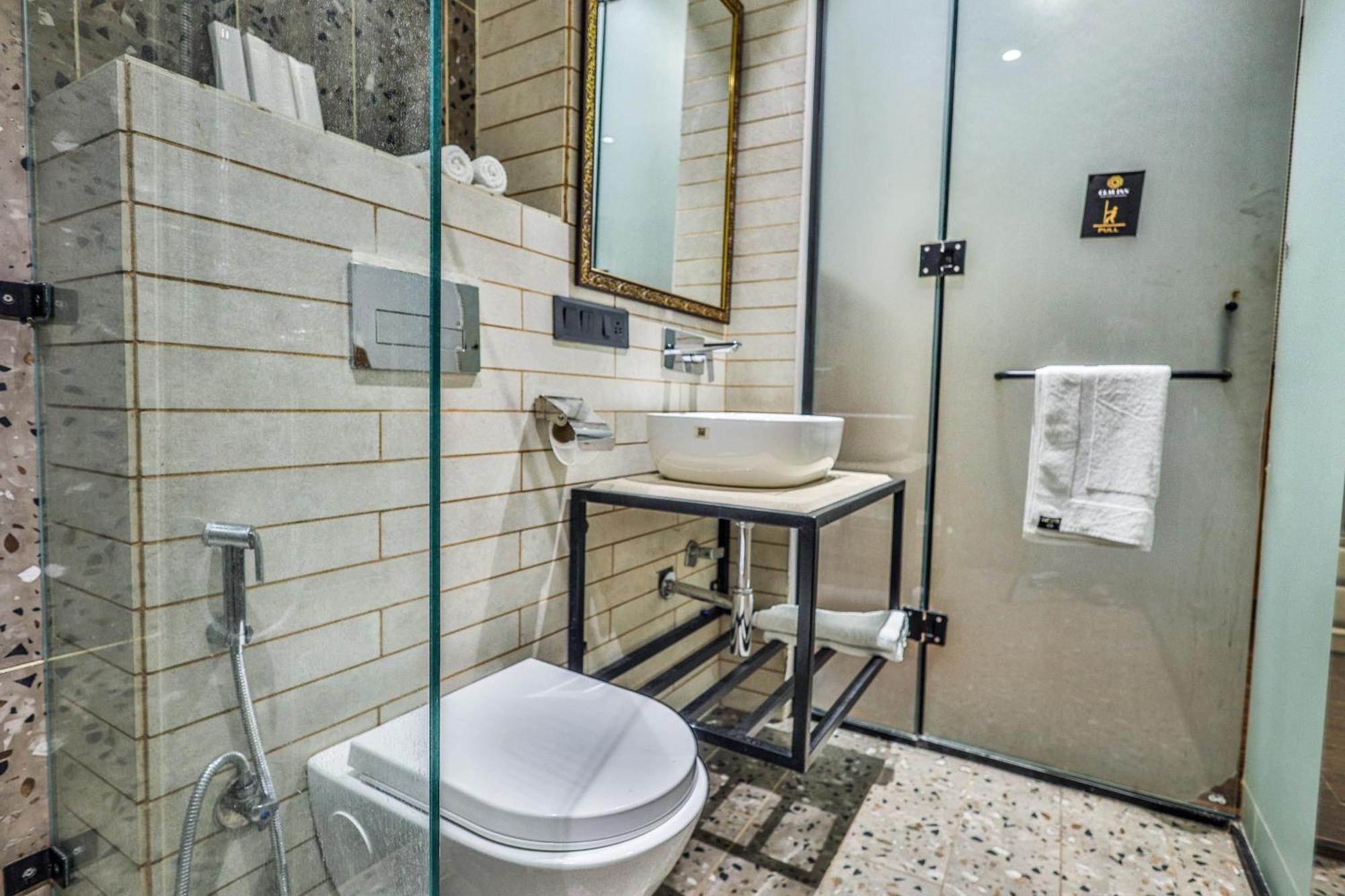 Clay Inn Hotels, Paschim Vihar Delhi  Dış mekan fotoğraf