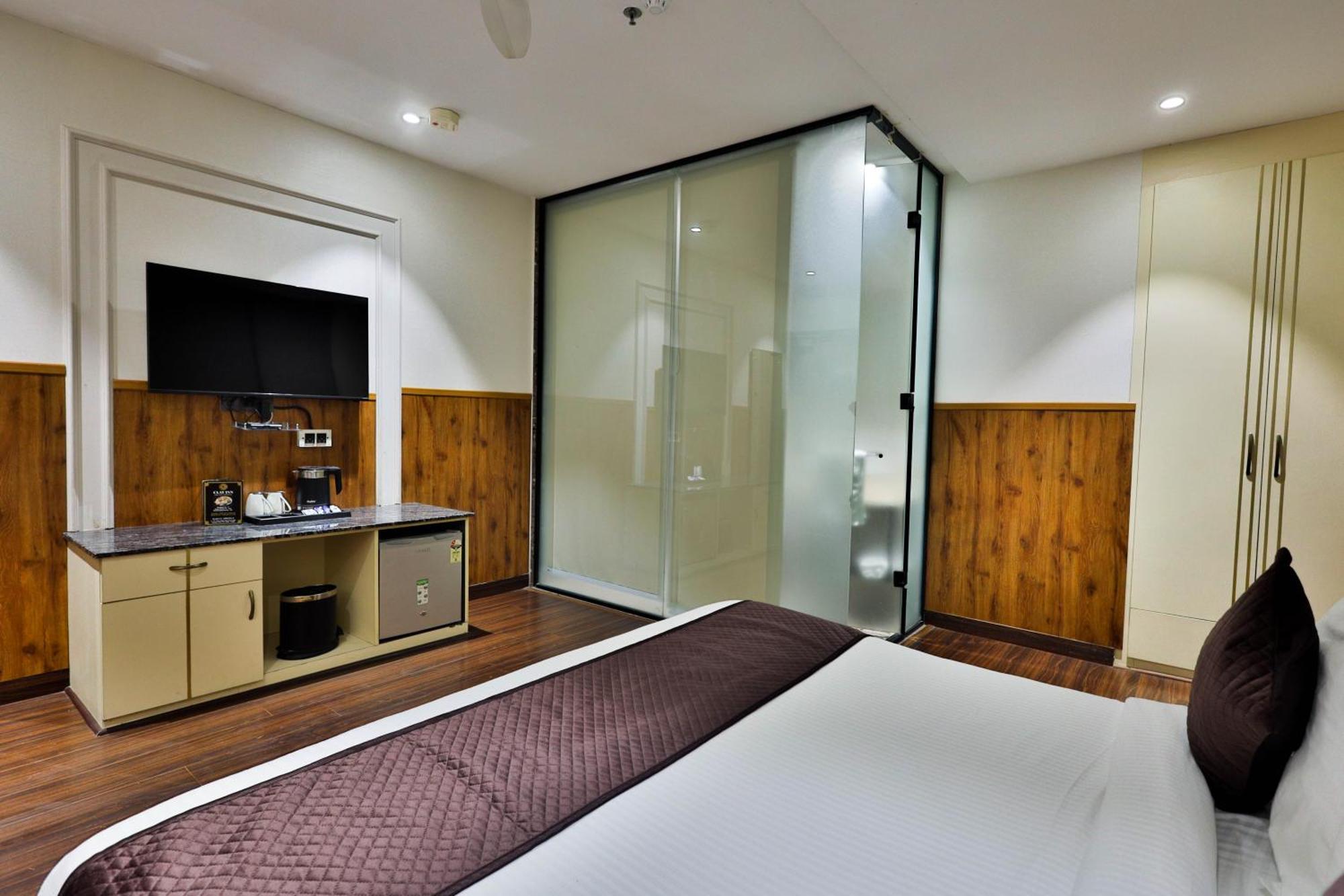 Clay Inn Hotels, Paschim Vihar Delhi  Dış mekan fotoğraf